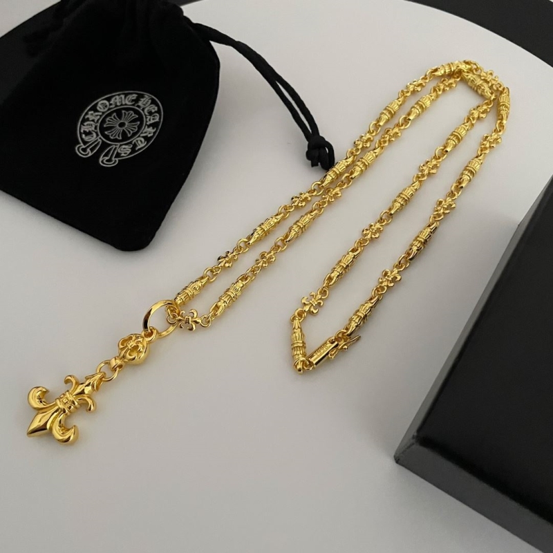 Ch**me He**ts necklaces